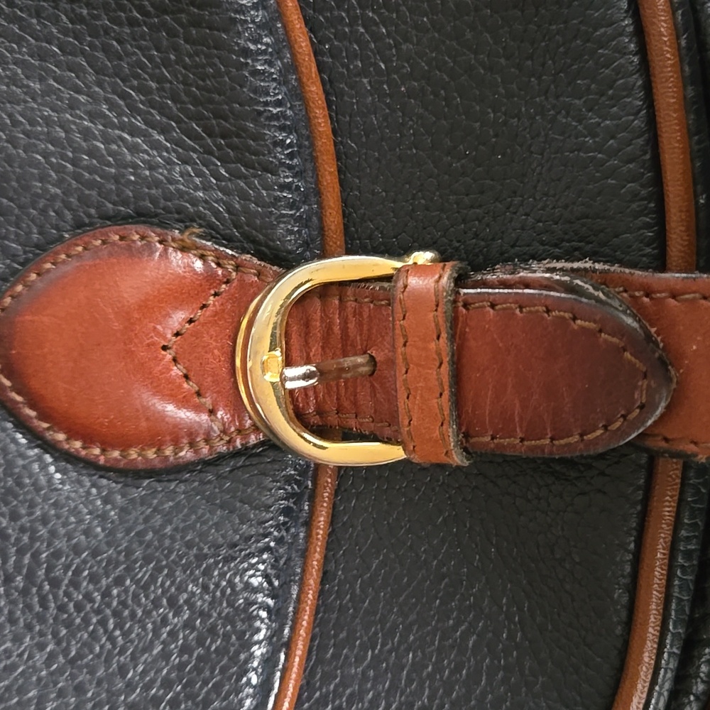 Oasis Black and Brown Leather Detail Bag 9x7x2 app - Picture 2 of 6